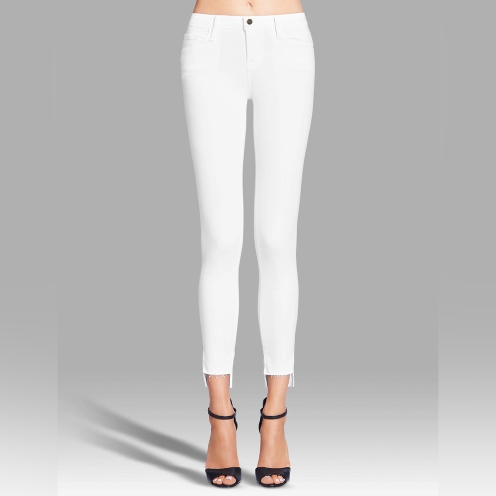 FRAME White Le Skinny De Jeanne Staggered Hem Jeans